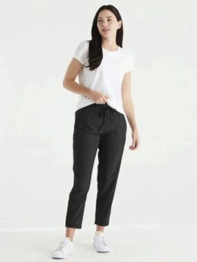 Free Fly | Women's Breeze Cropped Pant Medium Black Travel Hiking Sun Protection